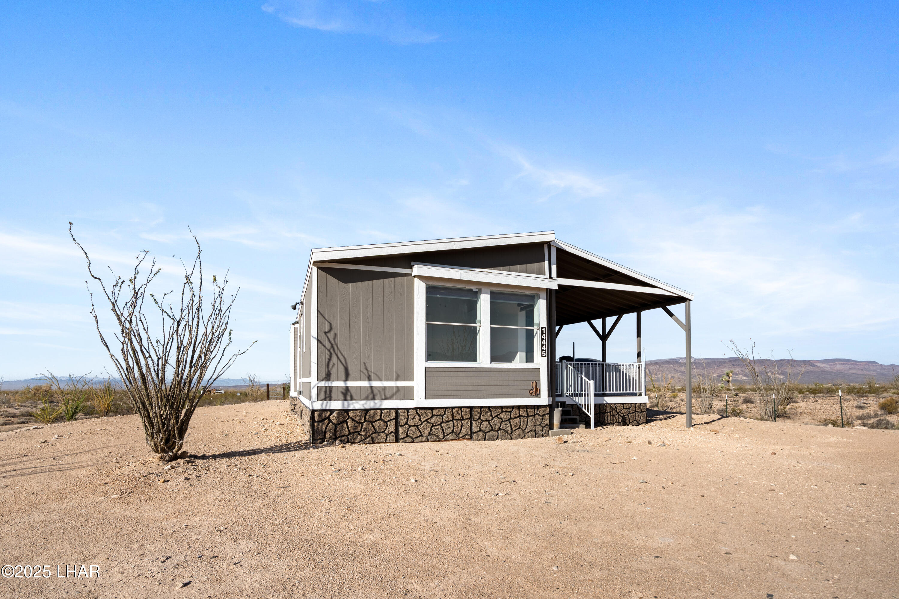 14445 Ashurst Road Yucca, AZ 86438 - Photo 32 of 57 31_dsc09386