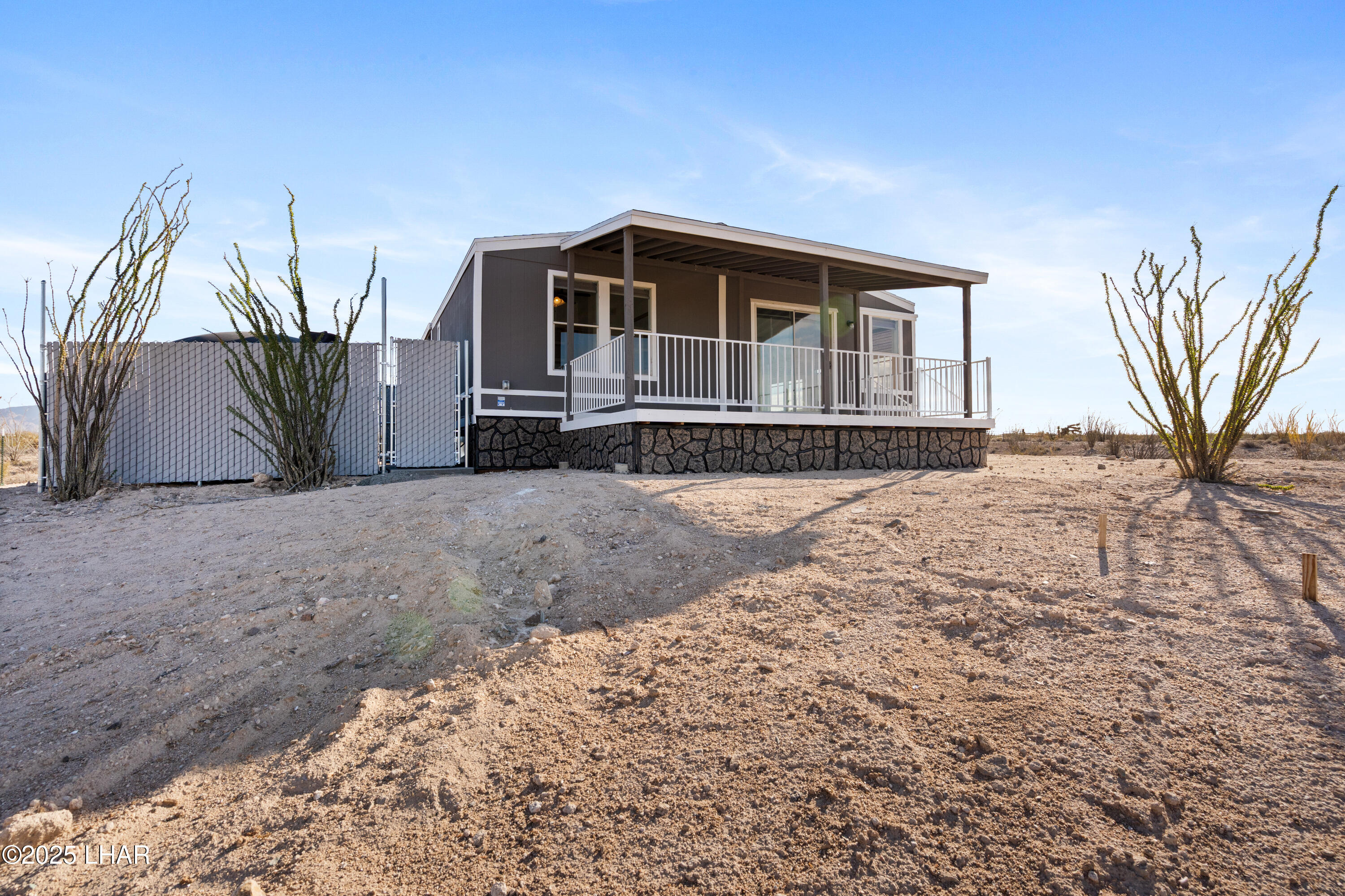14445 Ashurst Road Yucca, AZ 86438 - Photo 36 of 57 35_dsc09405