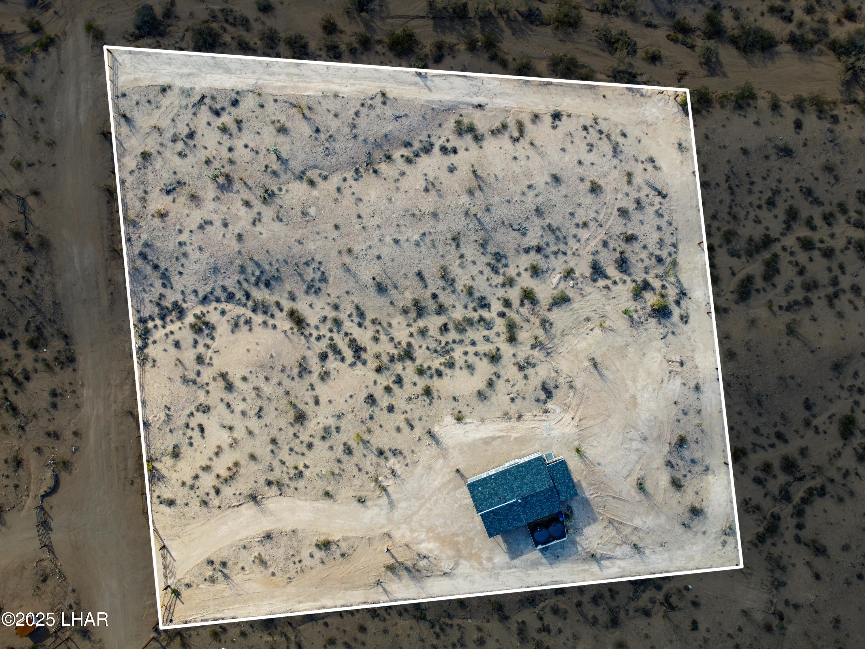 14445 Ashurst Road Yucca, AZ 86438 - Photo 51 of 57 50_spt_0270_vs