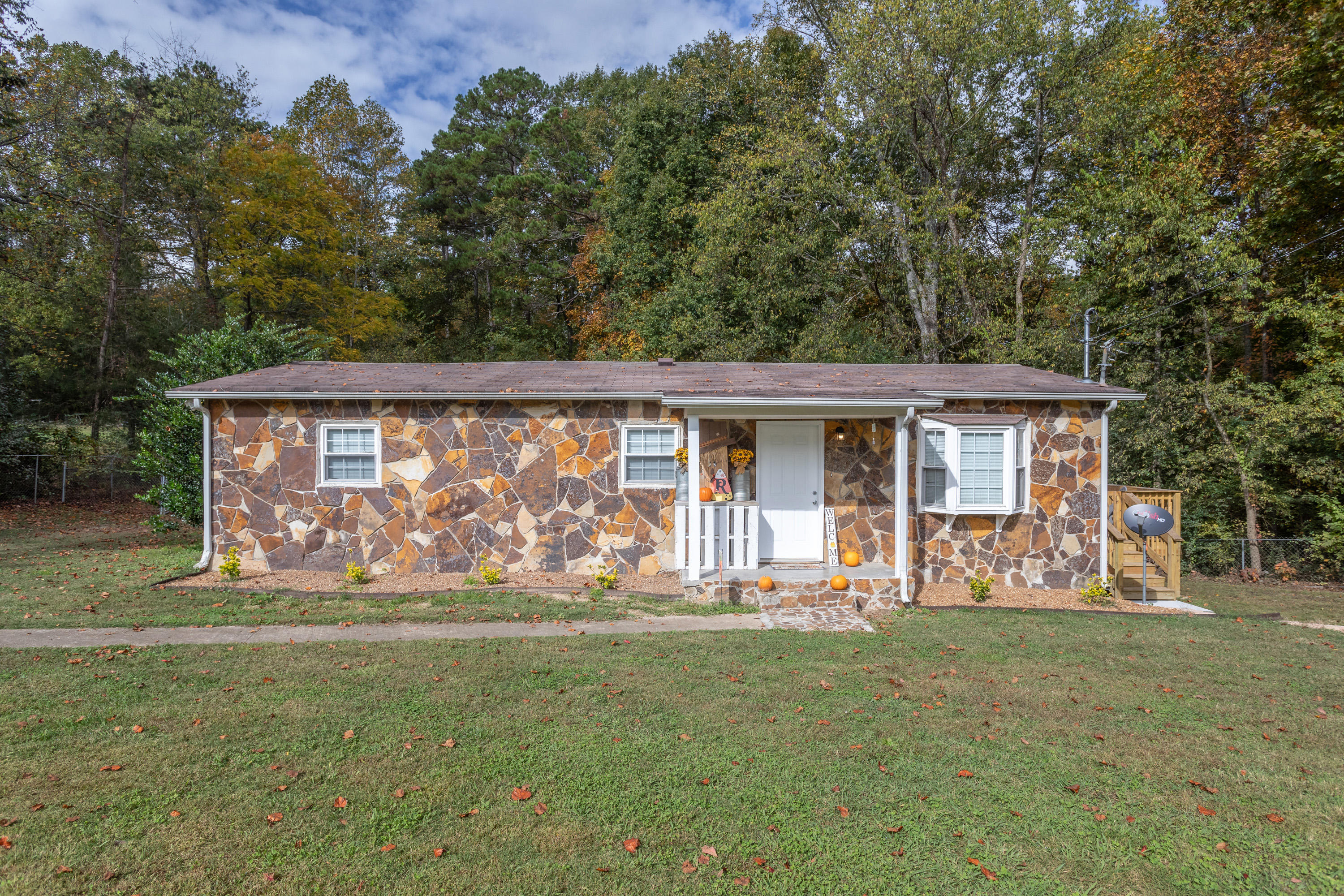 411 Anderson Dr_Front 1