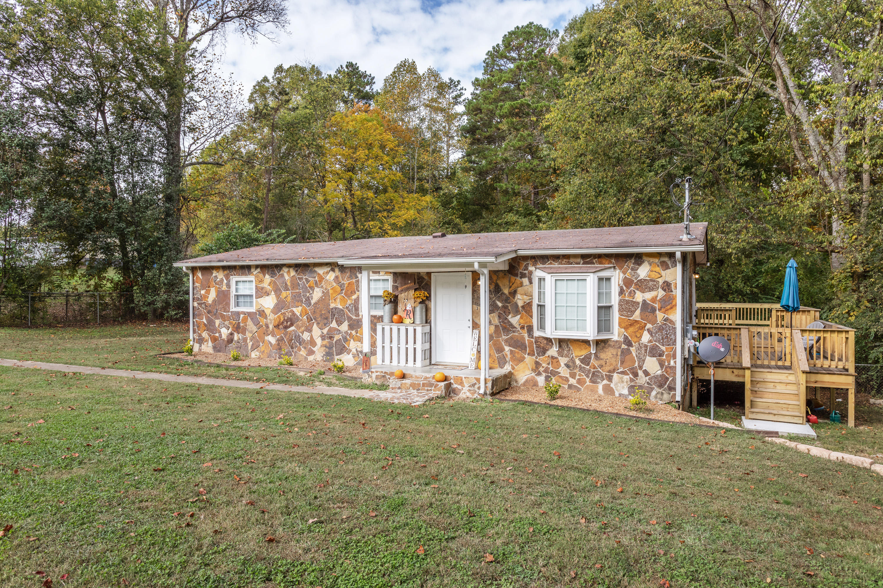 411 Anderson Dr_Front 3