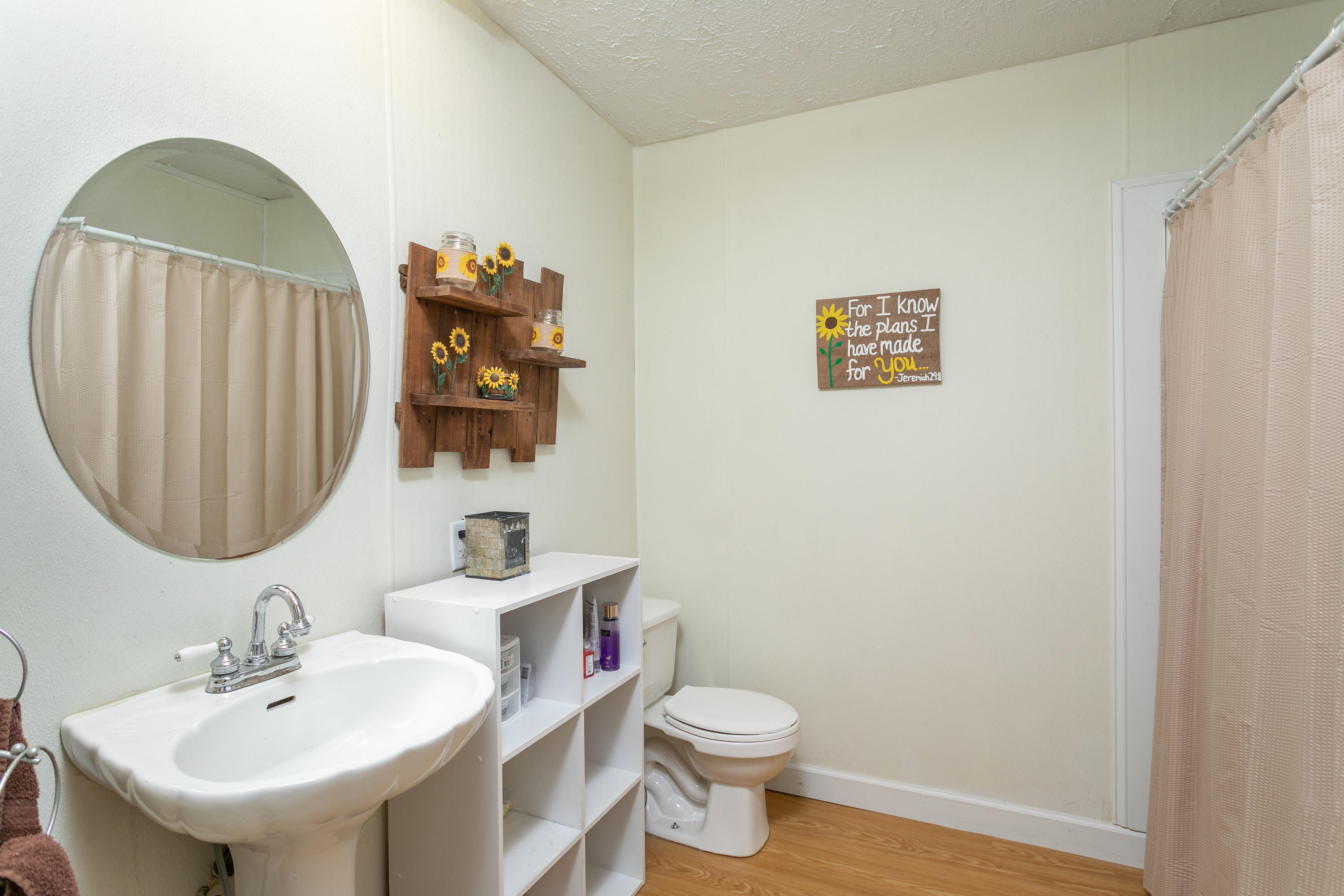 411 Anderson Road Ringgold, GA 30736 - Photo 8 of 21 411 Anderson Dr_Bathroom
