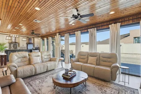 $850,000 | 1300 Charlestown Lane, Lake Charles, LA 70605