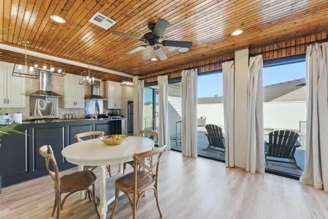 $850,000 | 1300 Charlestown Lane, Lake Charles, LA 70605