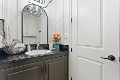 $850,000 | 1300 Charlestown Lane, Lake Charles, LA 70605