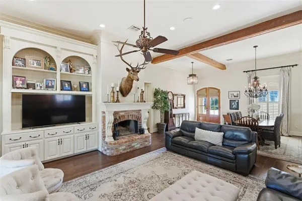 $799,999 | 1300 Charlestown Lane, Lake Charles, LA 70605