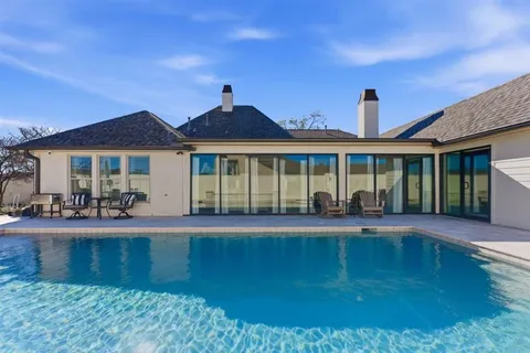 $850,000 | 1300 Charlestown Lane, Lake Charles, LA 70605