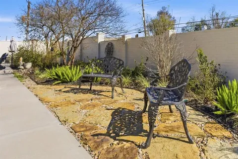 $850,000 | 1300 Charlestown Lane, Lake Charles, LA 70605