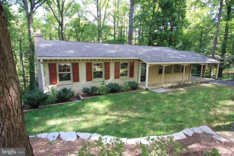 11322 Myrtle Lane Reston, VA 20191 - Photo 1 of 24 a house view with a garden space