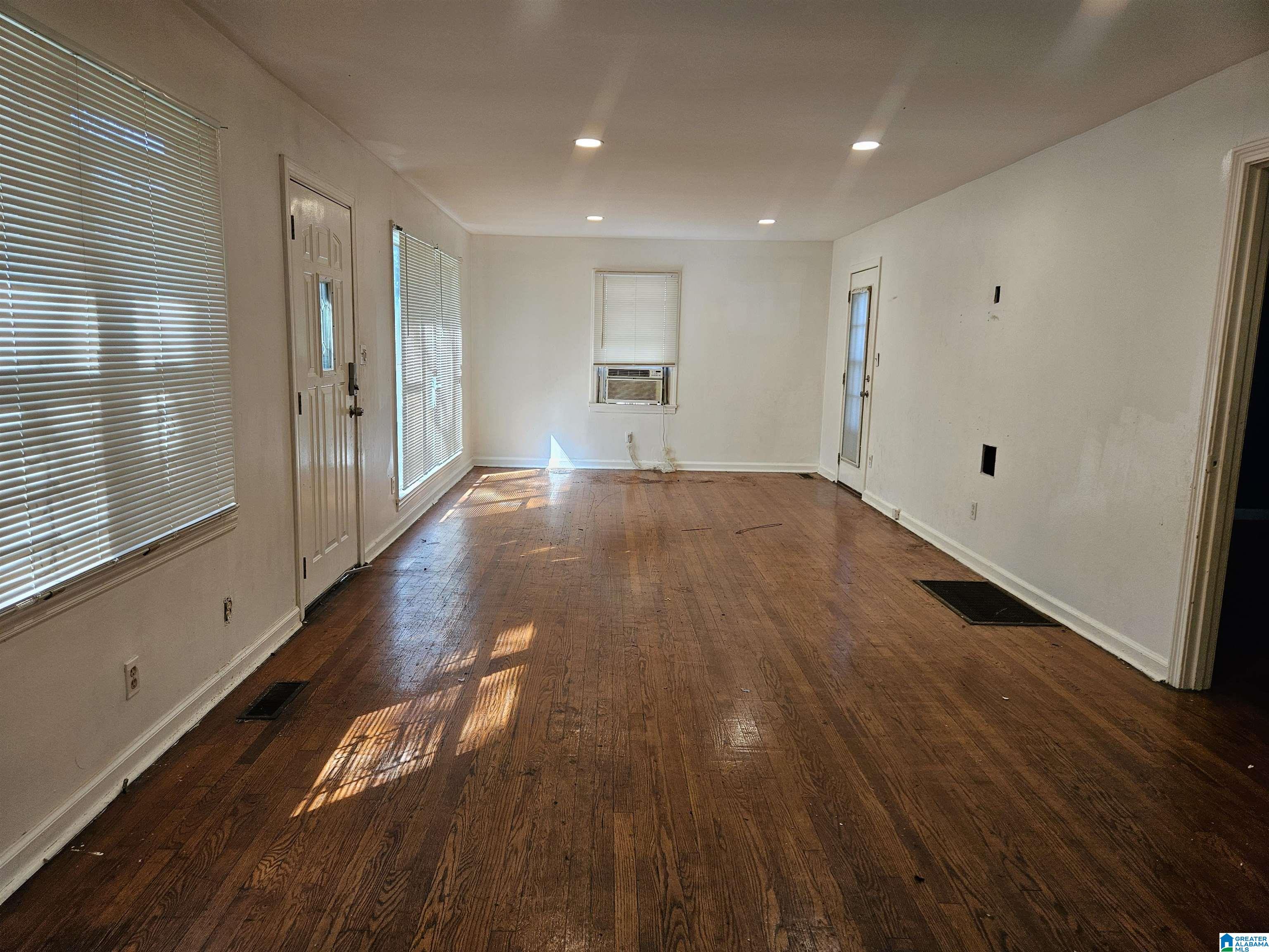 654 Maple Street Fairfield, AL 35064 - Photo 3 of 13