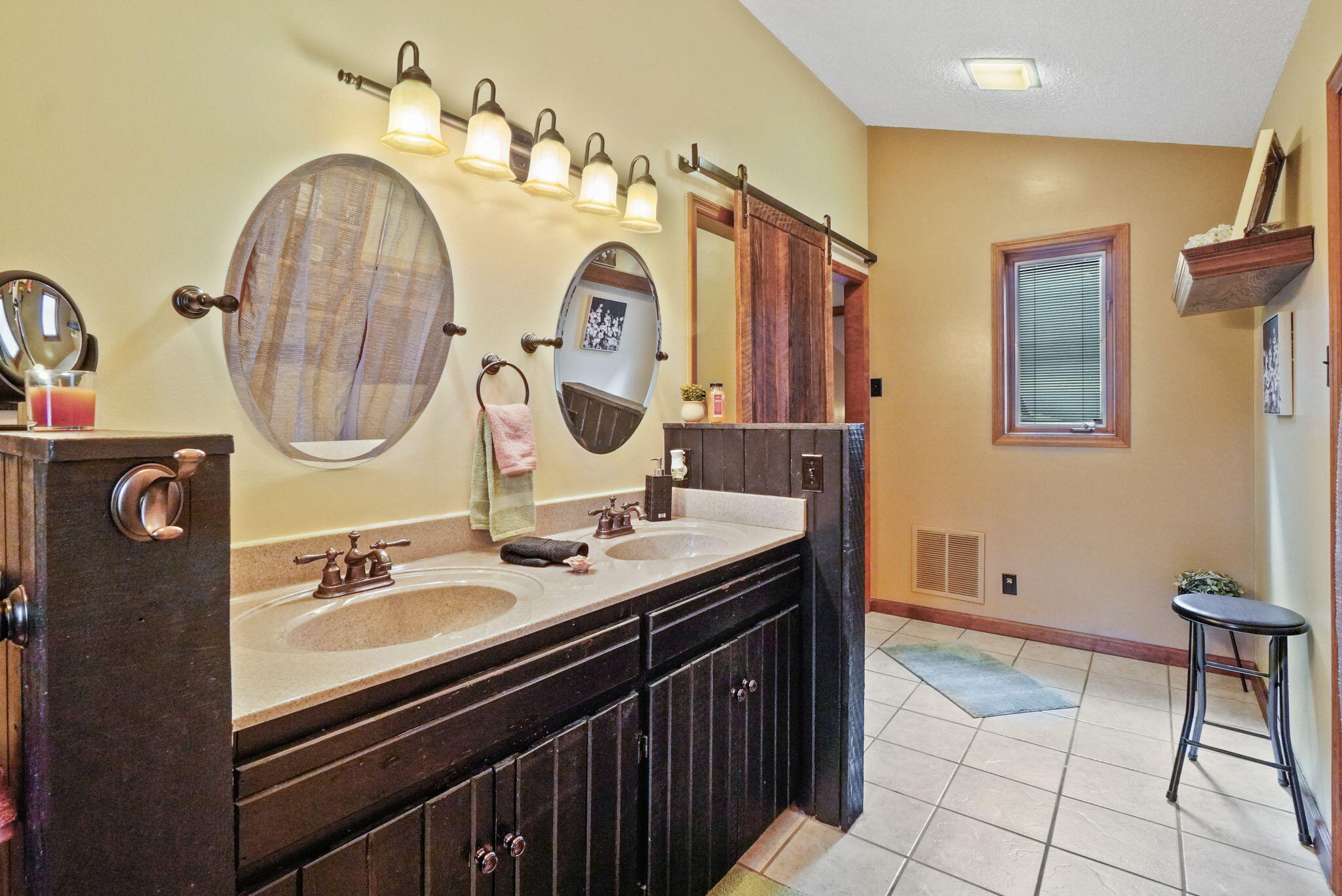 669 Big Hollow Road Blountville, TN 37617 - Photo 28 of 55 23-web-or-mls-JH-Mon 20220725-239a