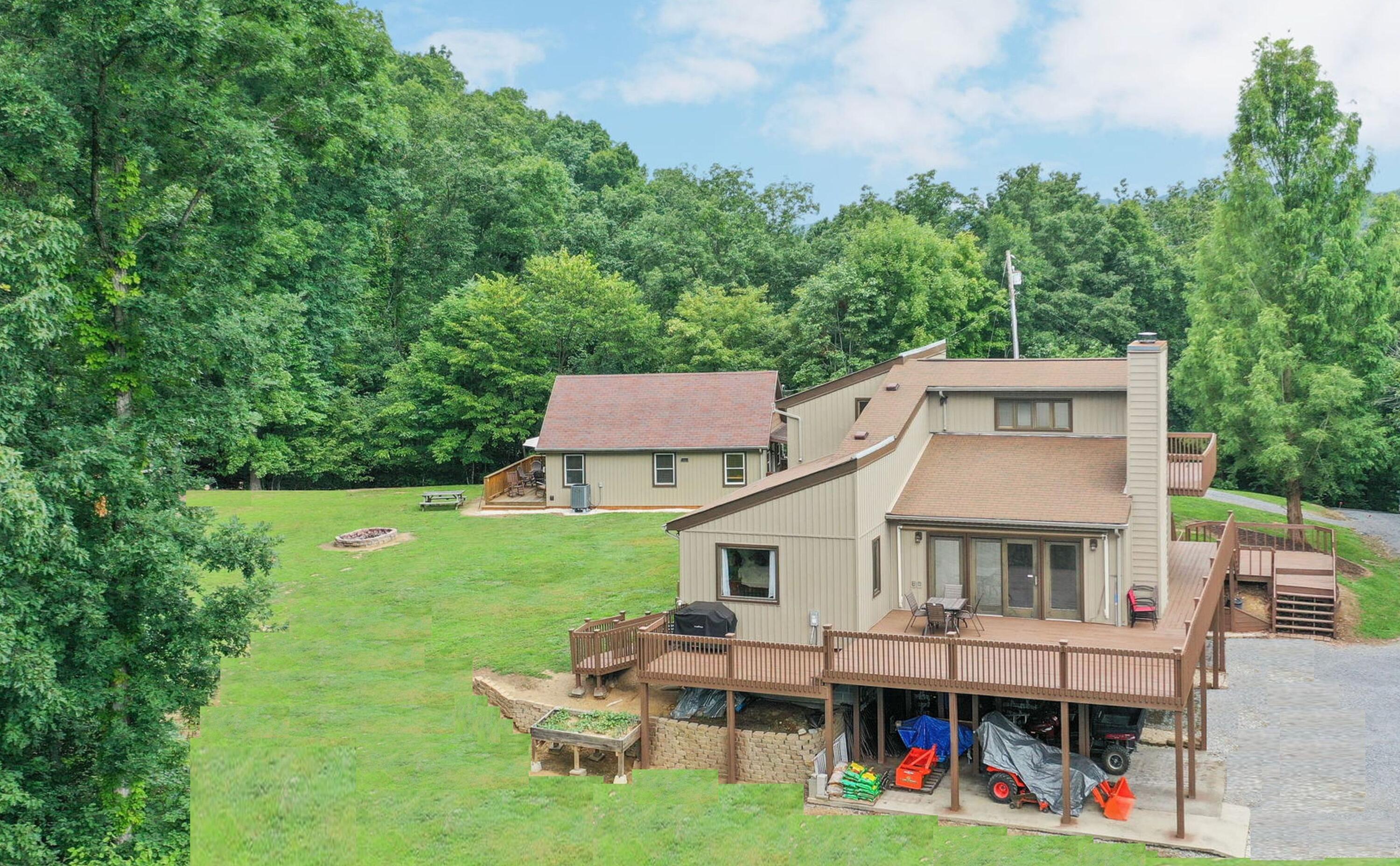 669 Big Hollow Road Blountville, TN 37617 - Photo 4 of 55 46-web-or-mls-JH-Mon 20220725-396a