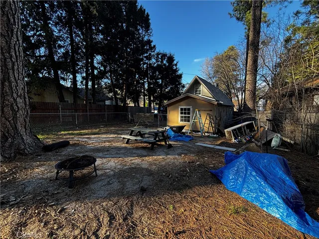 $149,999 | 22901 Fir Lane, Crestline, CA 92325