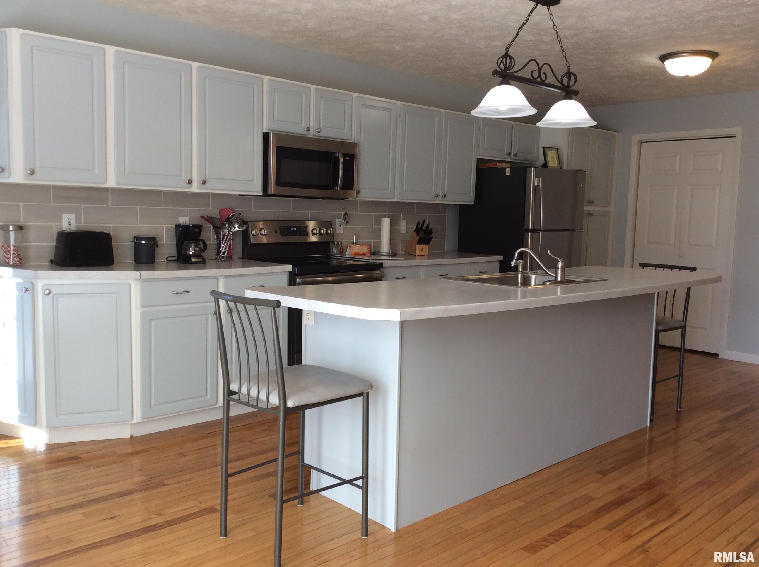 16835 East Fairfield Road Mount Vernon, IL 62864 - Photo 8 of 50 Gallery Image 8