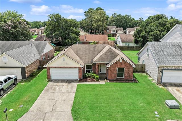 1328 Kings Row Slidell, LA 70461 - Photo 2 of 21