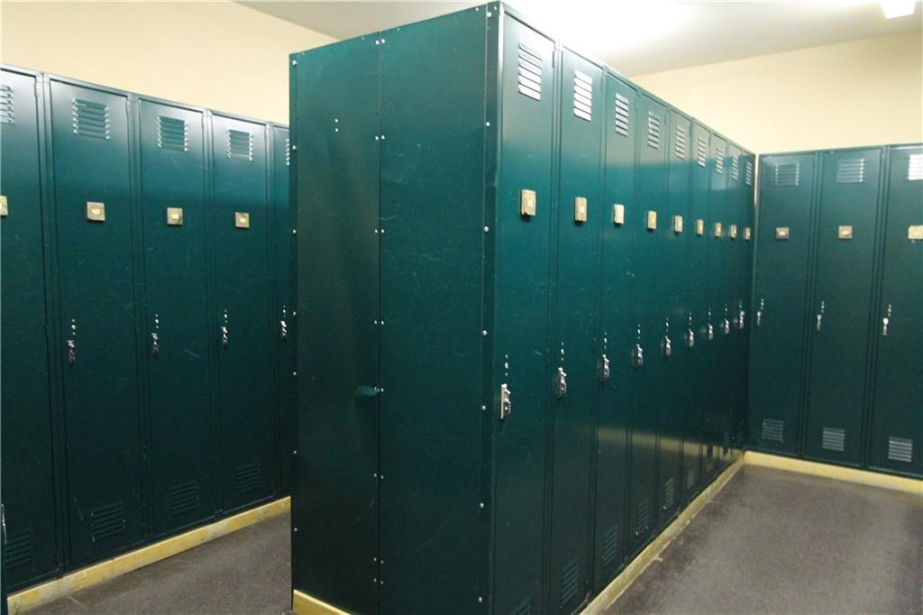 172 Copper Circle, Unit 210 Copper Mountain, CO 80443 - Photo 20 of 25 a bathroom with a shower
