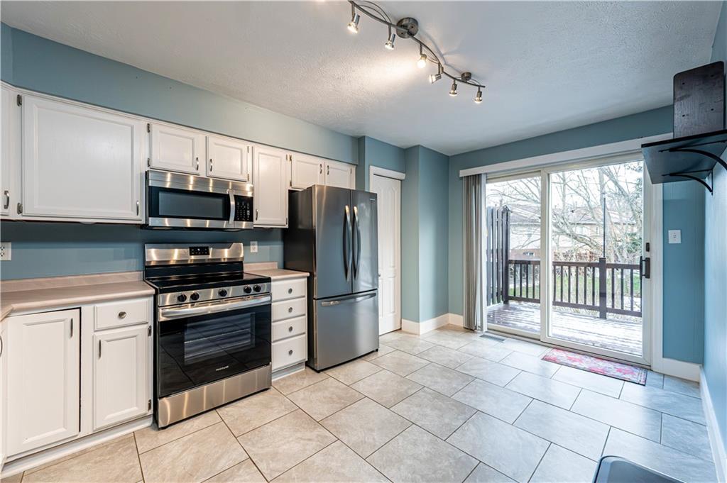 72 Unity Square Greensburg, PA 15601 - Photo 5 of 47