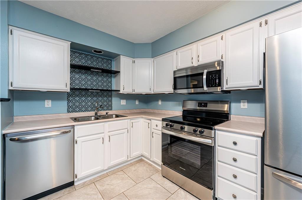 72 Unity Square Greensburg, PA 15601 - Photo 8 of 47