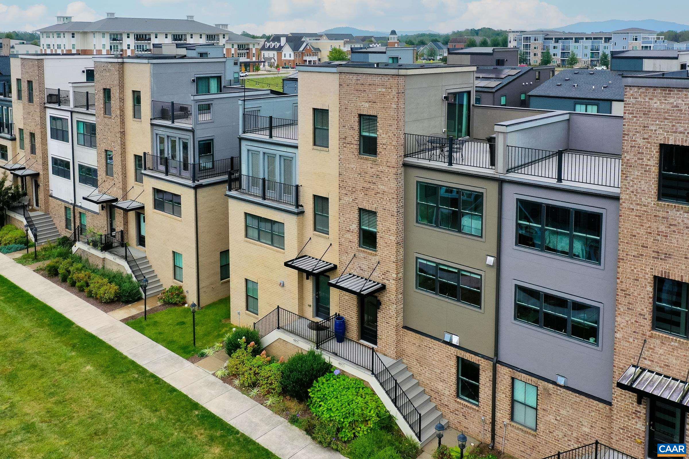407 Fennel Road Crozet, VA 22932 - Photo 3 of 55 Rooftop terrace for stargazing and sunbathing.