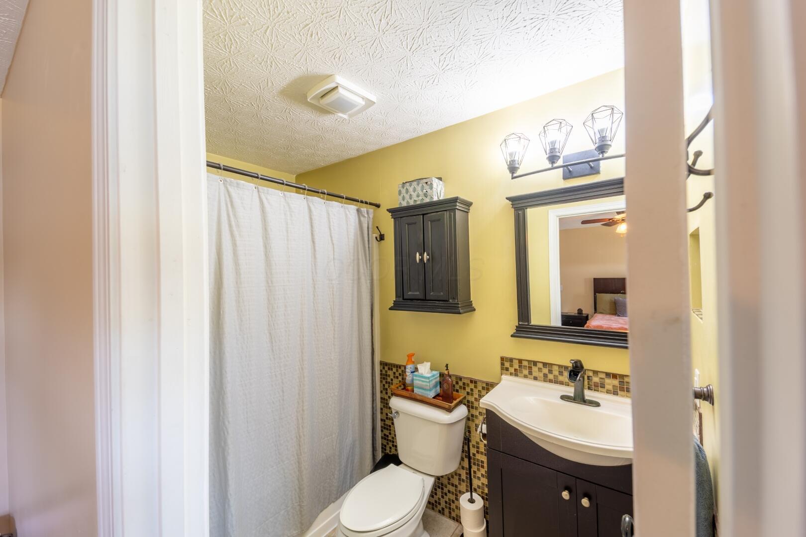 222 Heathermere Loop Galena, OH 43021 - Photo 17 of 36 Primarybath