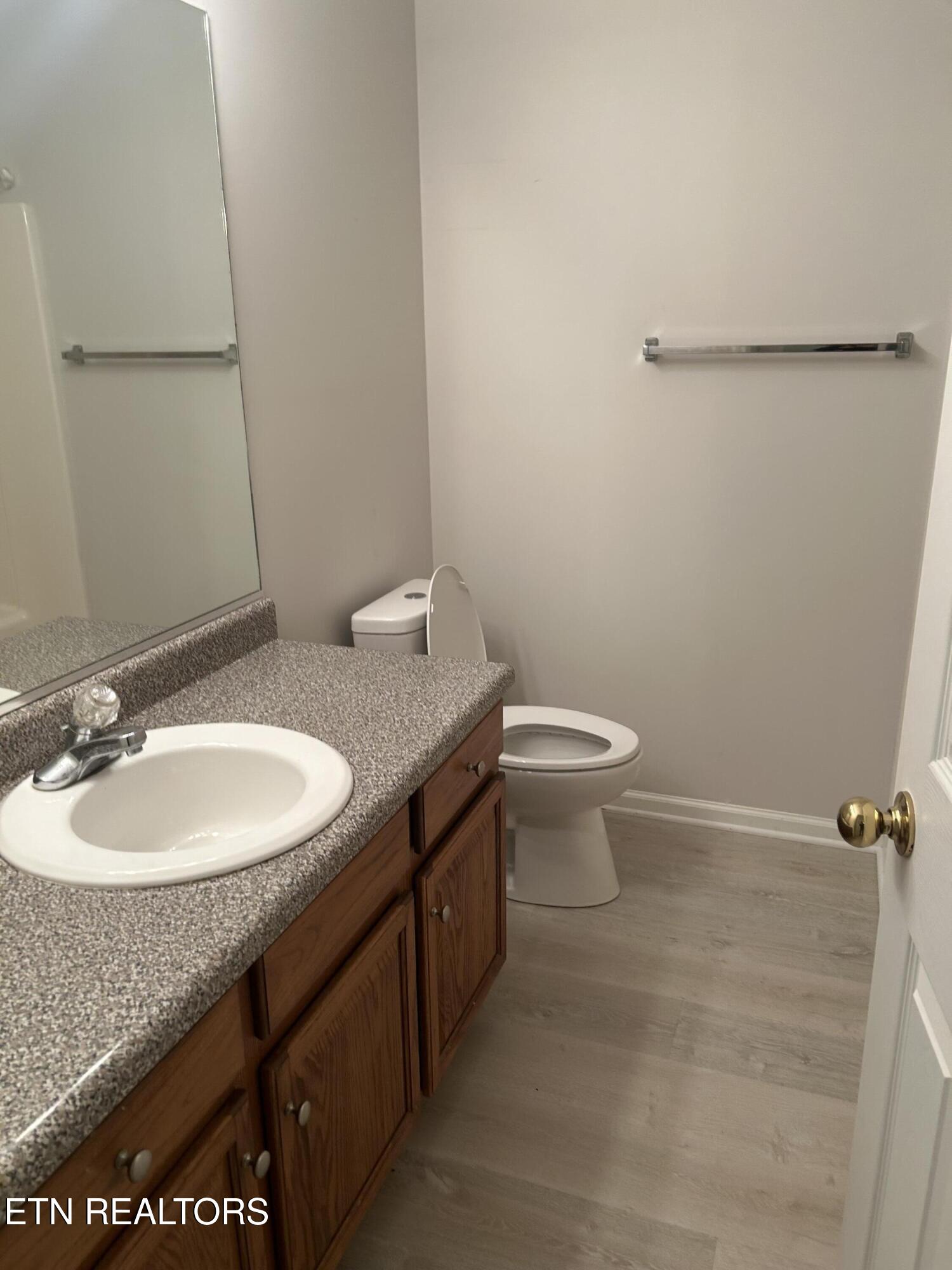 338 Hawthorne Oaks Way Powell, TN 37849 - Photo 6 of 9 IMG_6015