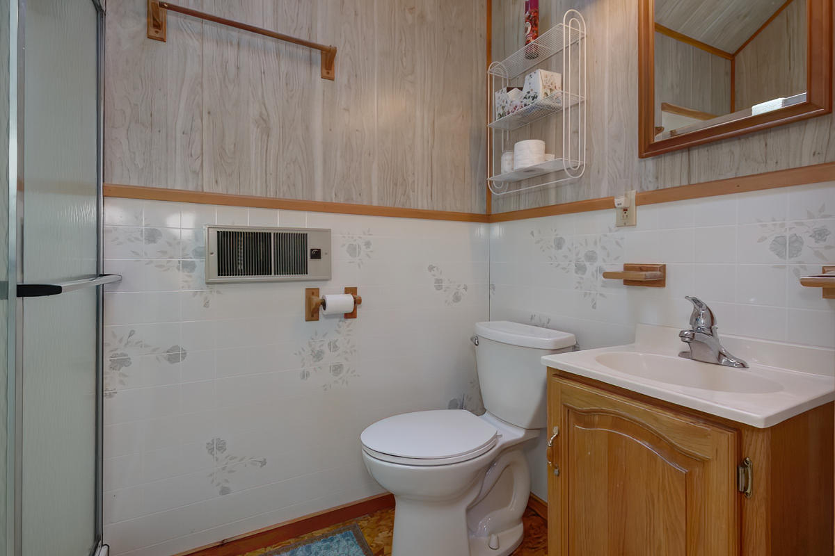 429 West Bay Road Gouldsboro, ME 04607 - Photo 36 of 55 Master Bath