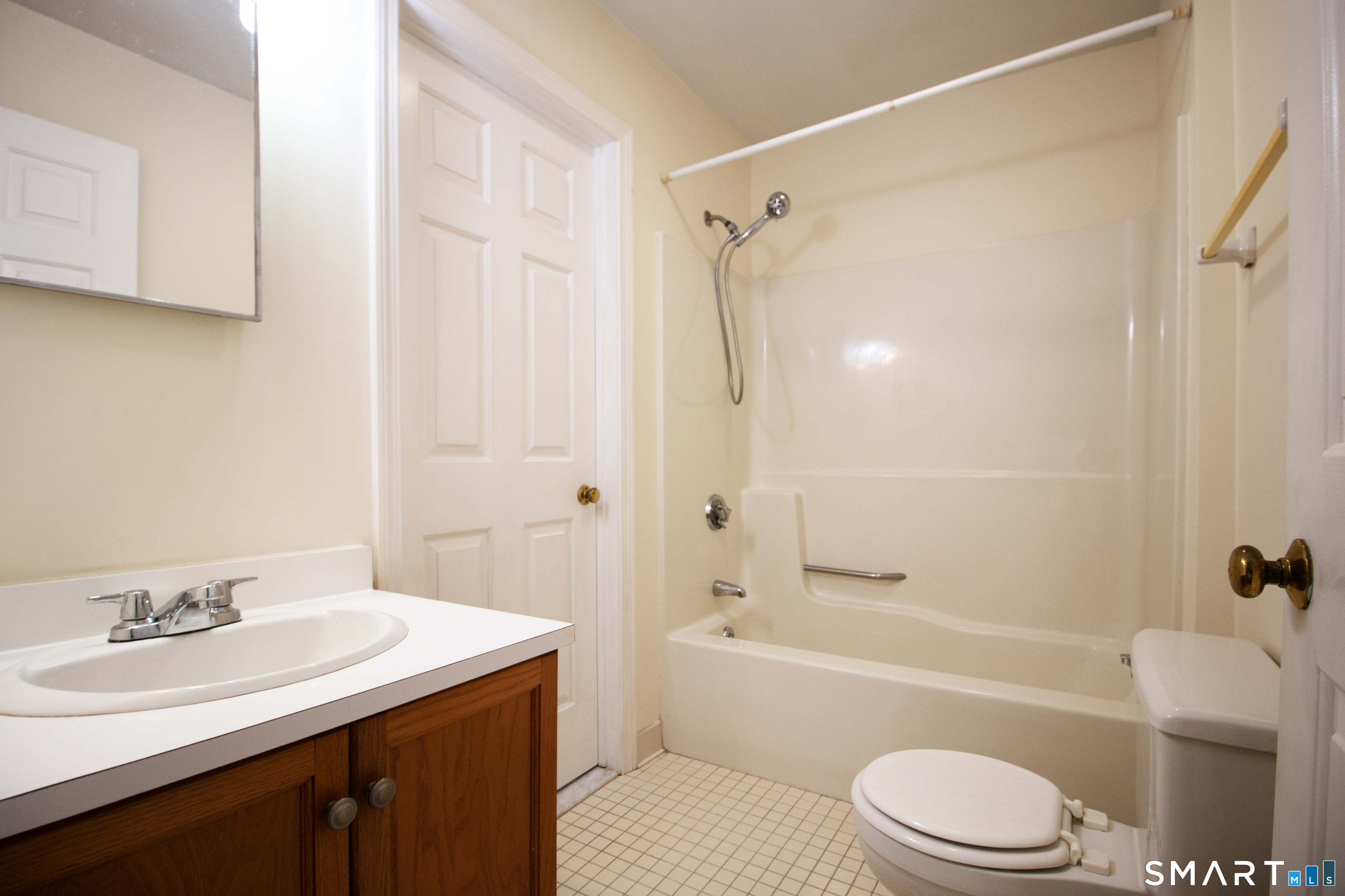 378 Meridian St Extension, Unit 28 Groton, CT 06340 - Photo 11 of 21 Gallery Image 11