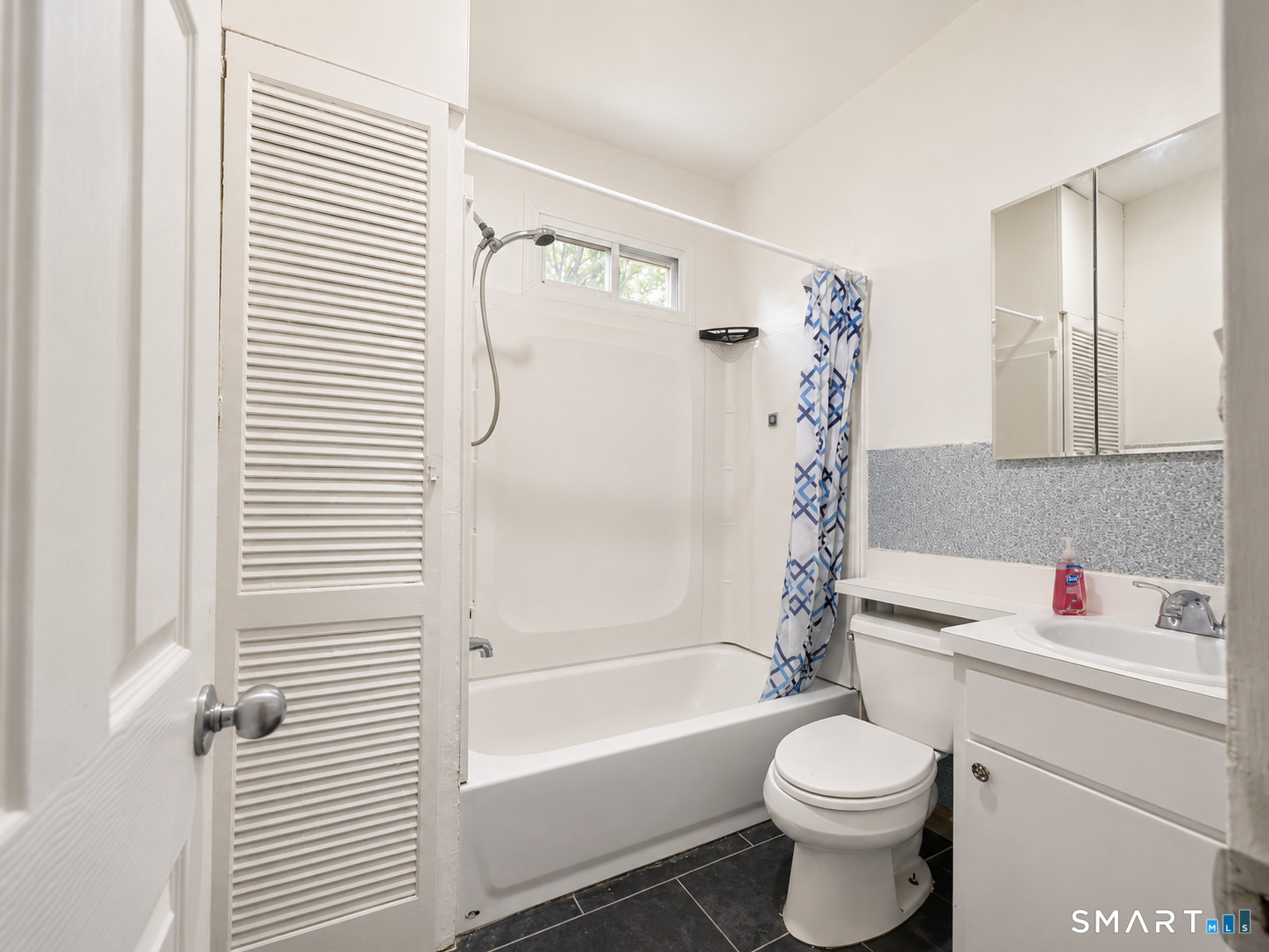 3 Spring Hill Avenue Norwalk, CT 06850 - Photo 10 of 23