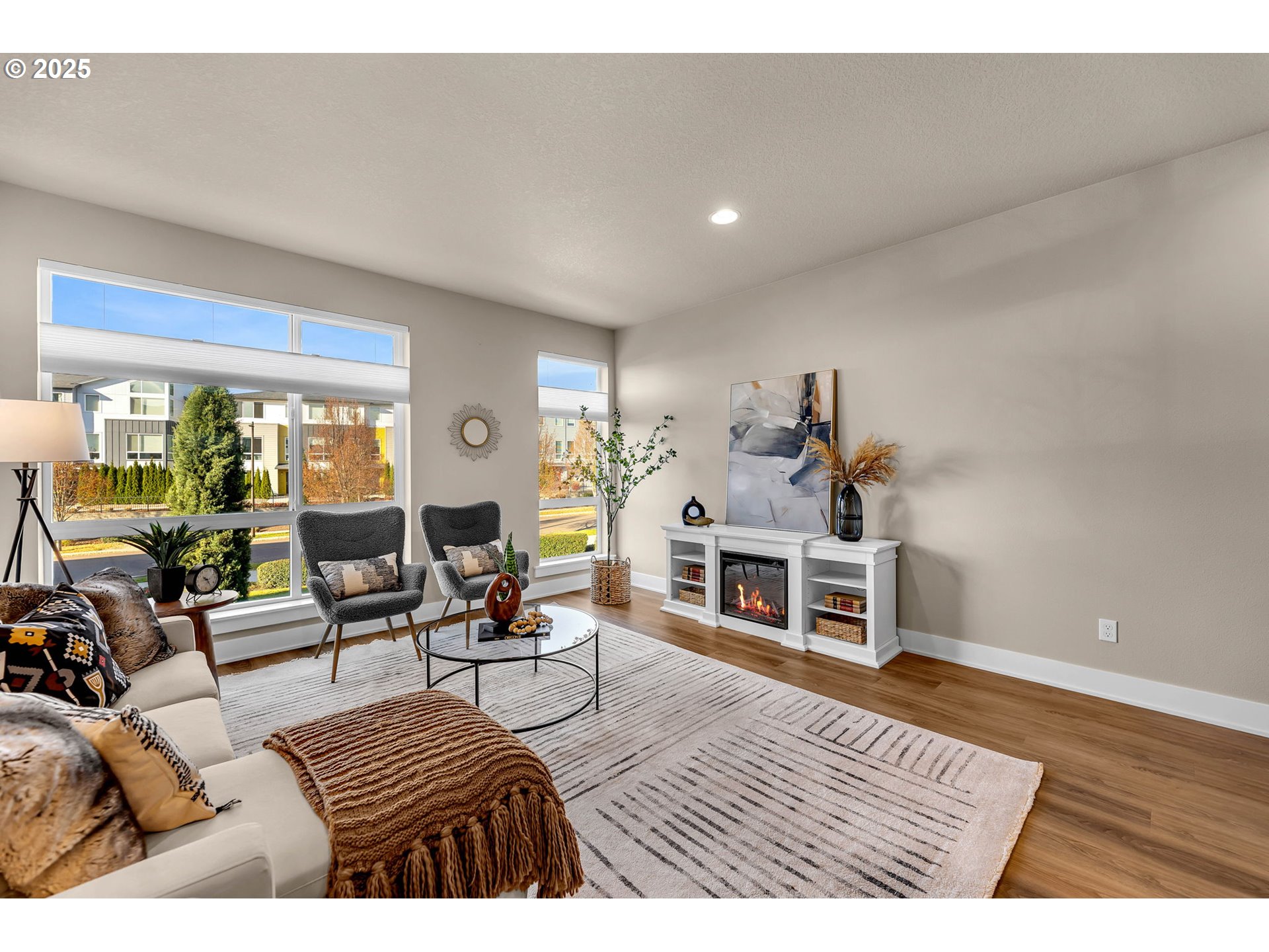 17238 Southwest Goldcrest Lane Beaverton, OR 97007 - Photo 21 of 48 a living room with furniture and wooden floor