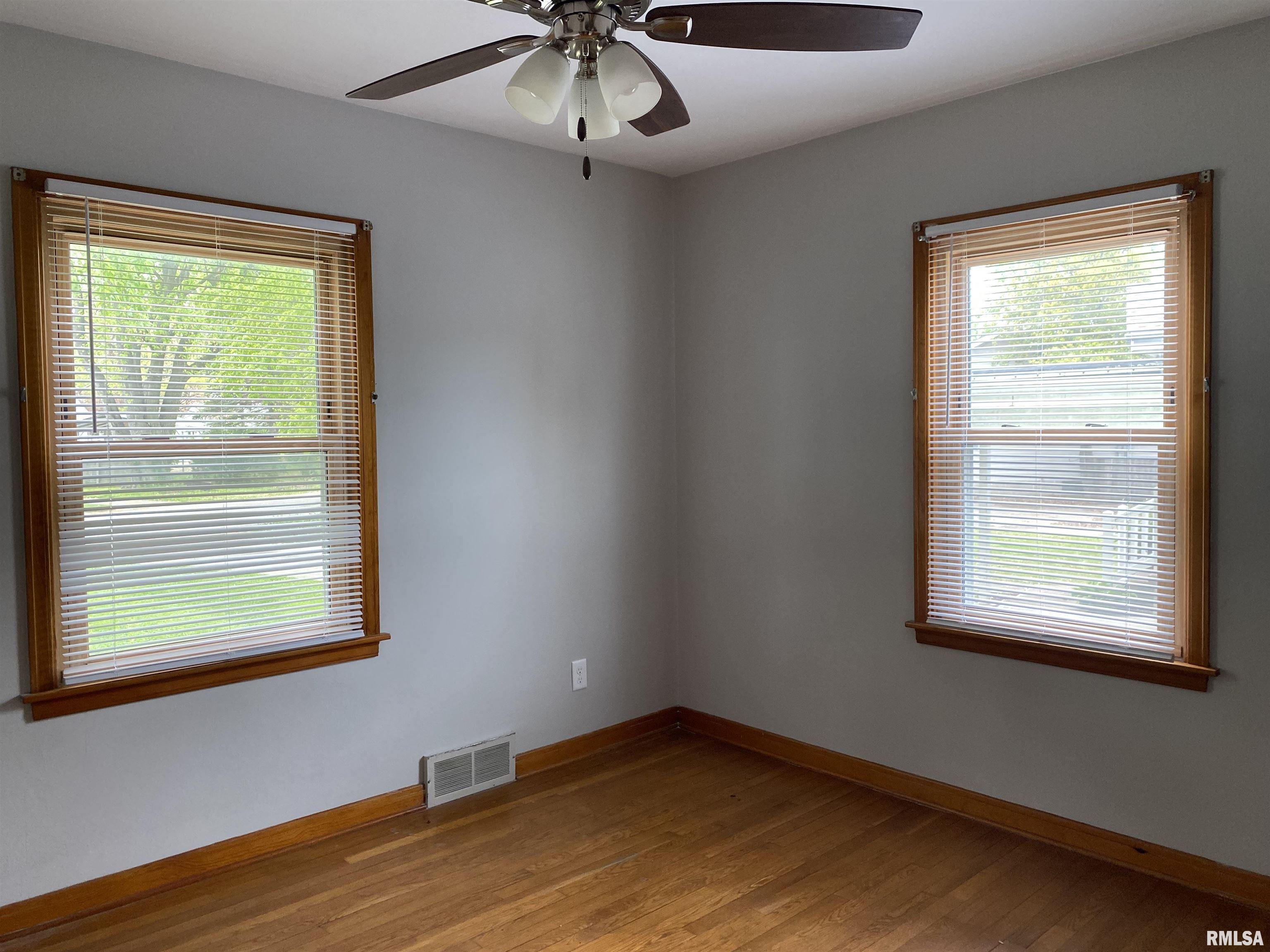 5 Evergreen Court Springfield, IL 62704 - Photo 11 of 23 Gallery Image 11
