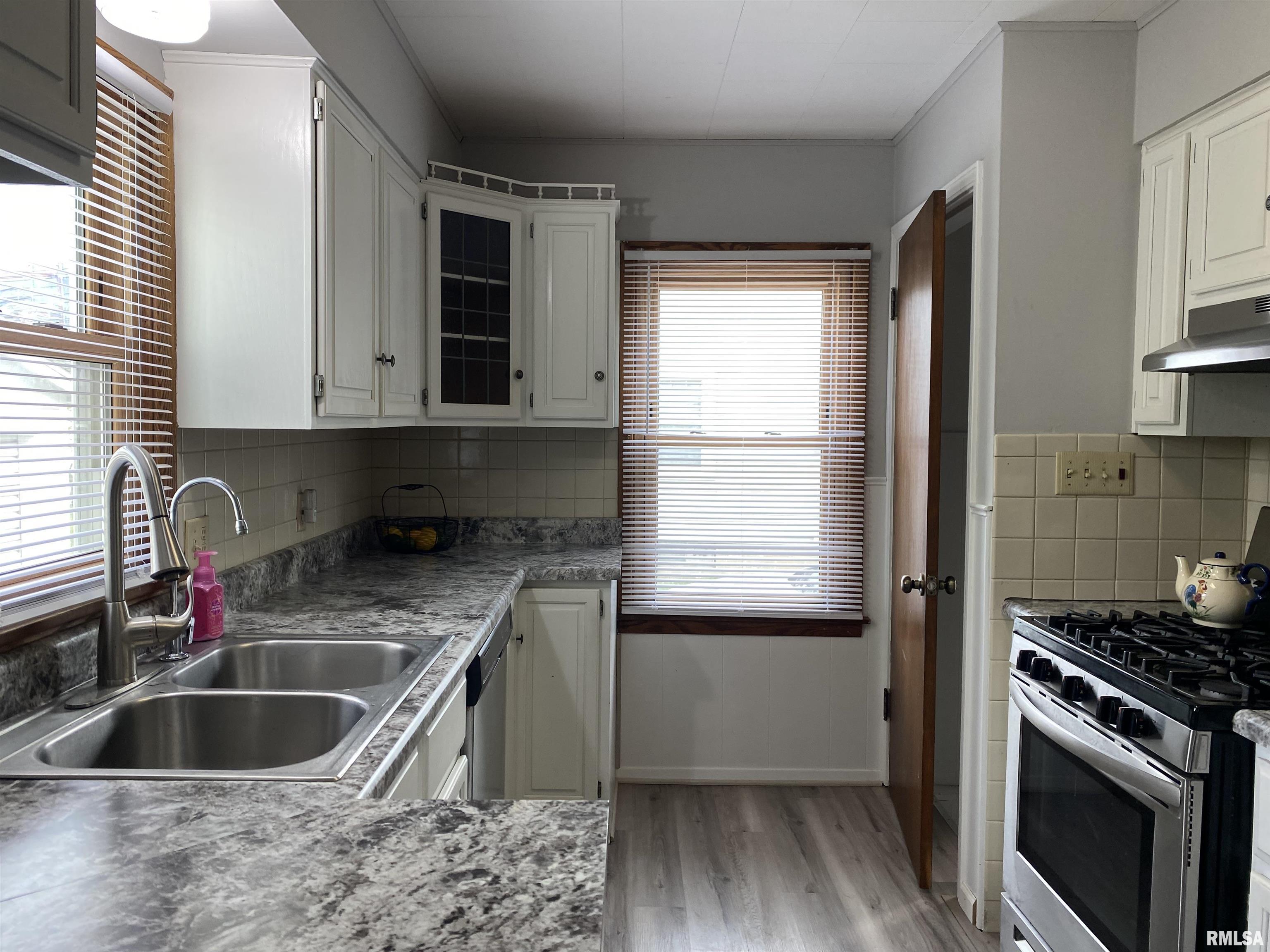 5 Evergreen Court Springfield, IL 62704 - Photo 8 of 23 Gallery Image 8