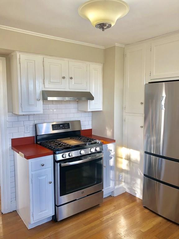 16 Bowker Street Lexington, MA 02421 - Photo 3 of 12 Gallery Image 3