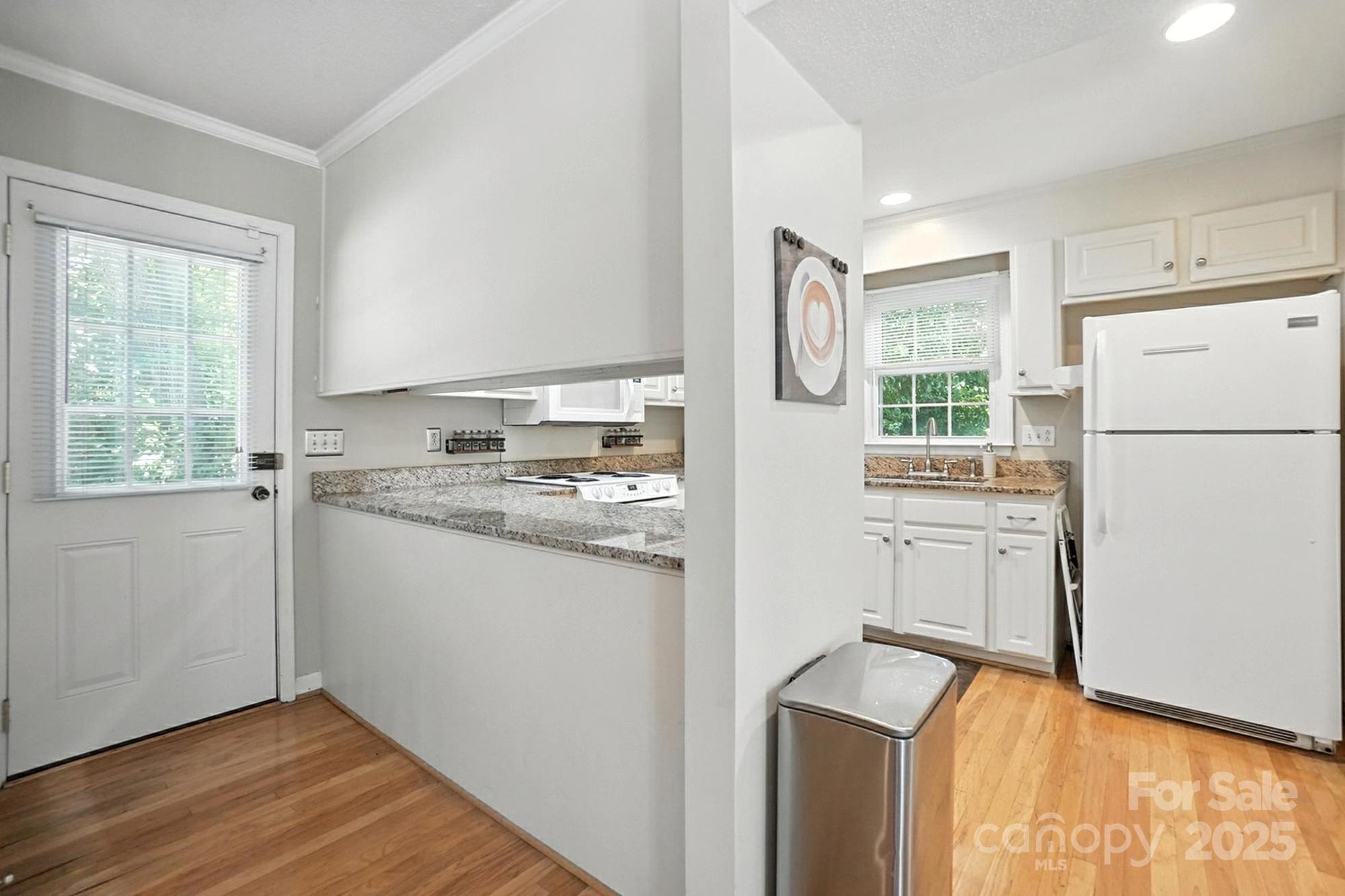 11100 Painted Tree Road Charlotte, NC 28226 - Photo 11 of 48 Gallery Image 11