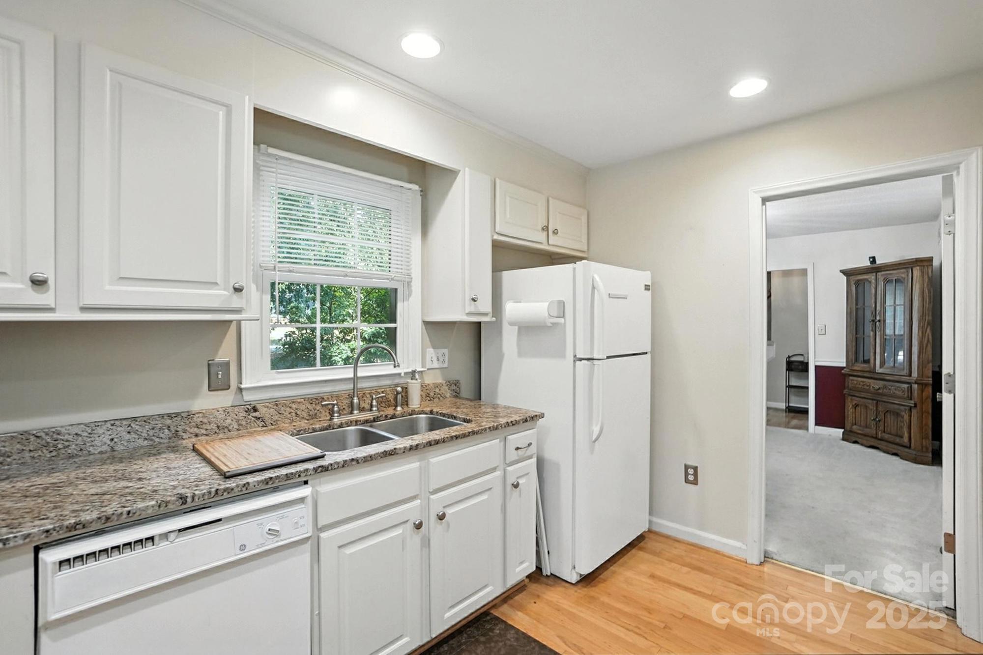 11100 Painted Tree Road Charlotte, NC 28226 - Photo 16 of 48 Gallery Image 16