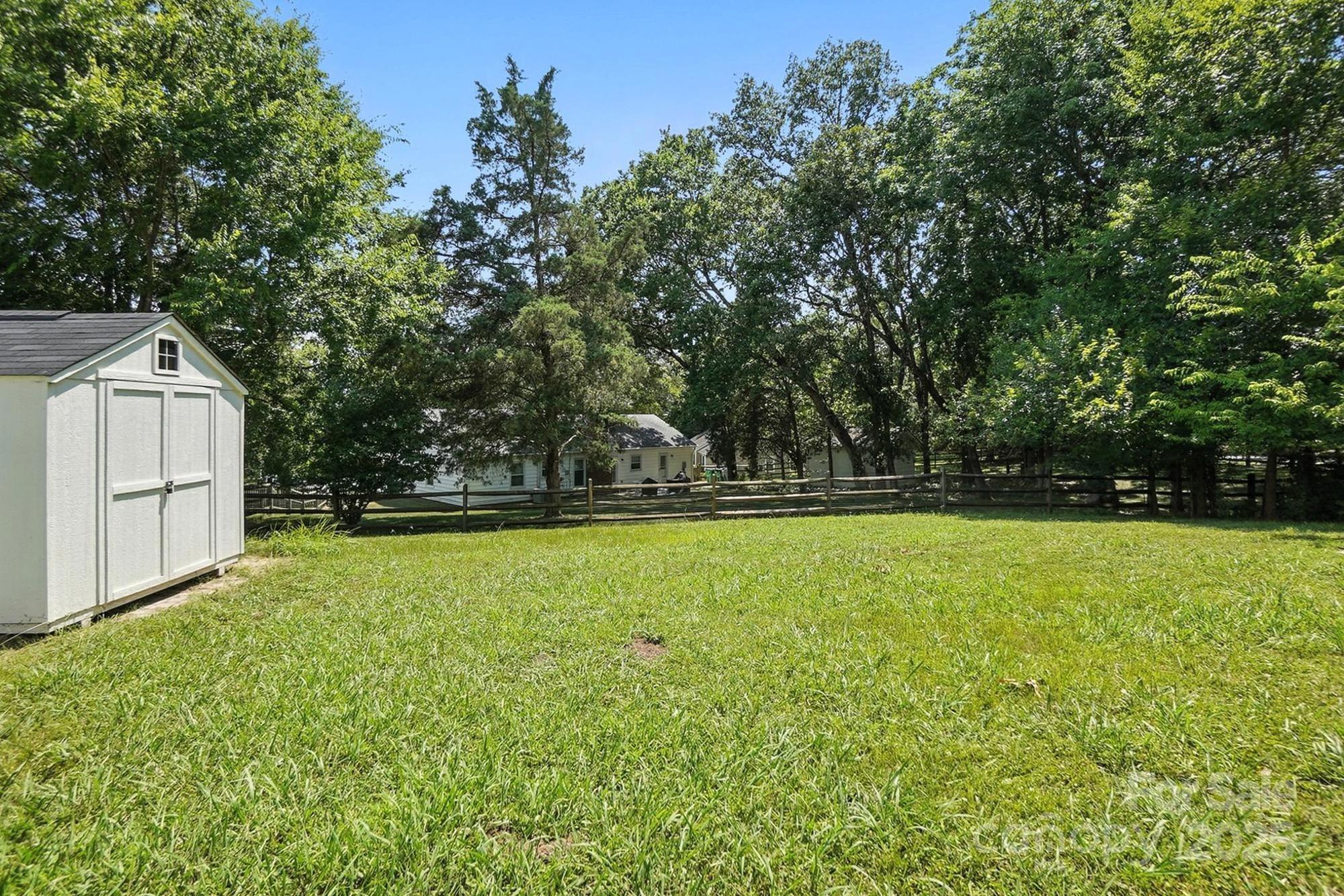 11100 Painted Tree Road Charlotte, NC 28226 - Photo 47 of 48 Gallery Image 47