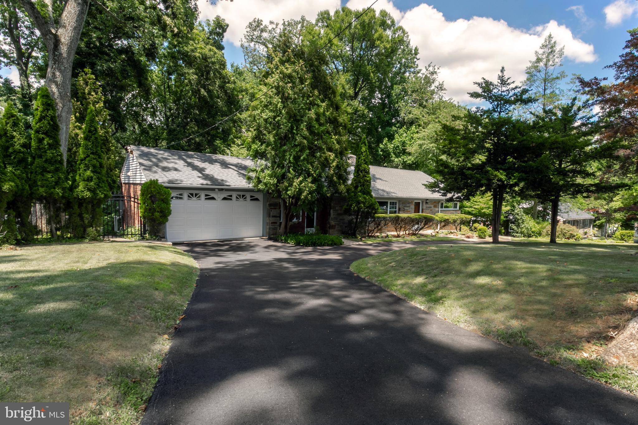394 Marple Road Broomall, PA 19008 - Photo 3 of 45 Gallery Image 3