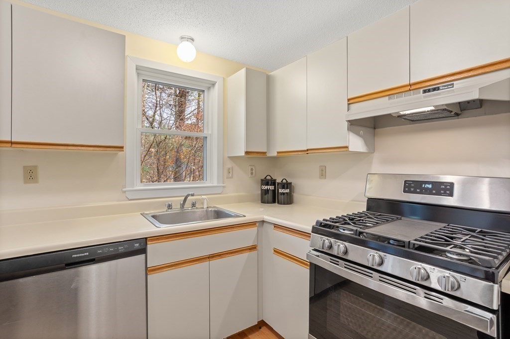10 Groton Road, Unit C2 Westford, MA 01886 - Photo 17 of 28 Gallery Image 17
