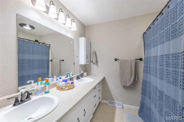 $249,900 | 298 County Road 4415, Poplar Bluff, MO 63901