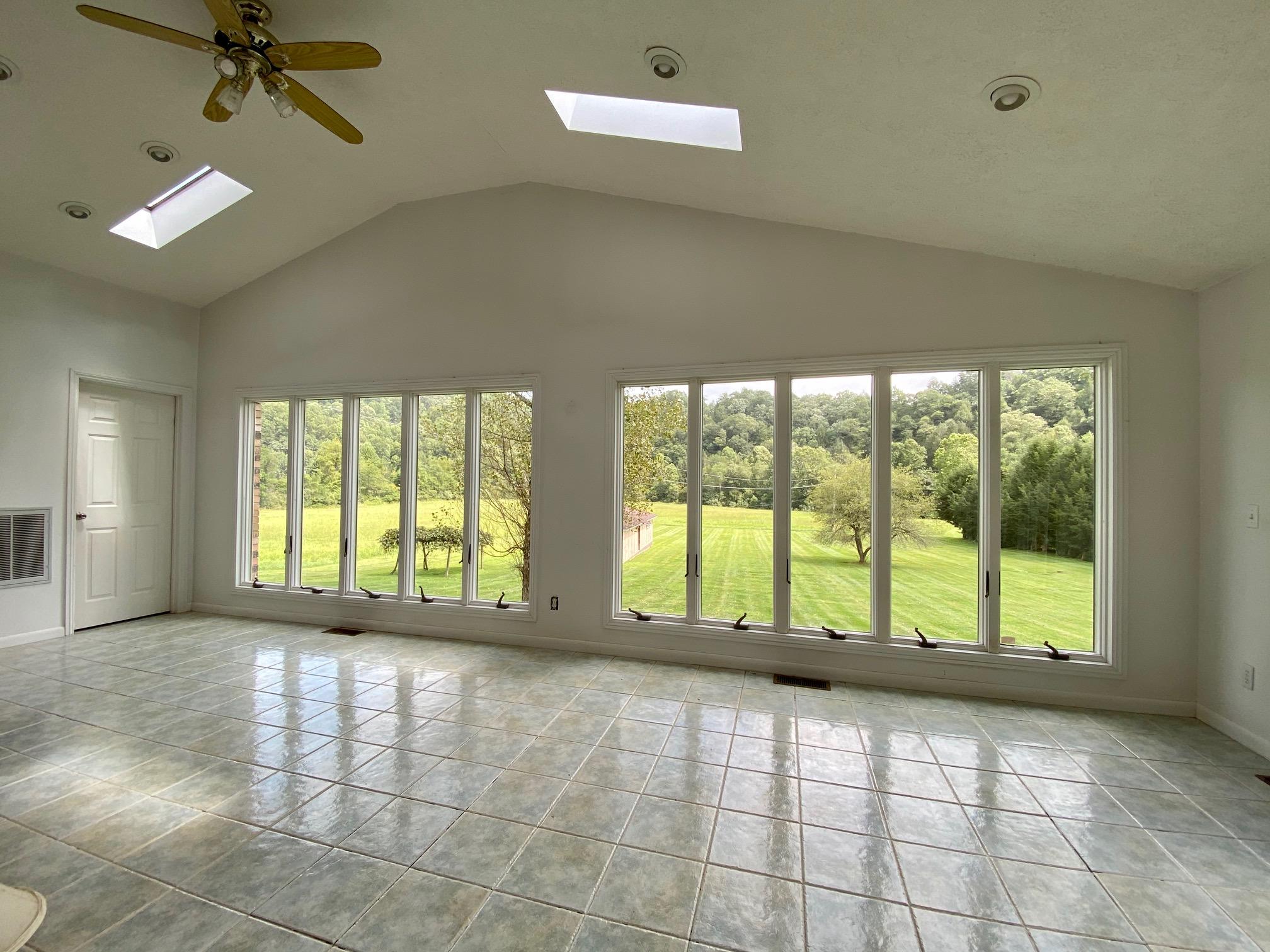4032 Dungannon Road Coeburn, VA 24230 - Photo 17 of 60 22
