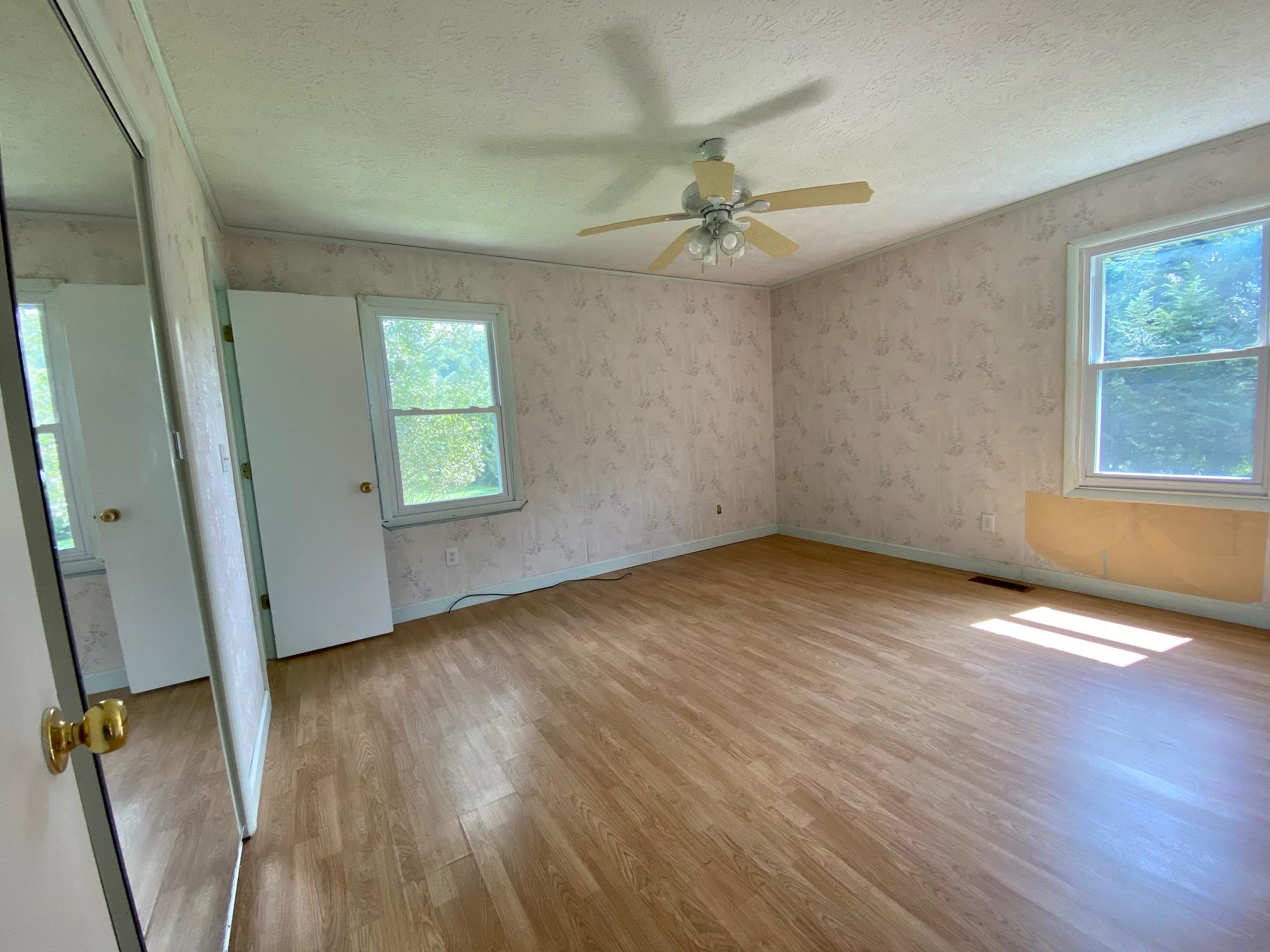 4032 Dungannon Road Coeburn, VA 24230 - Photo 23 of 60 11