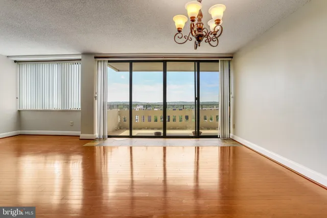 $3,100 | 6301 Stevenson Avenue, Unit 1516, Alexandria, VA 22304