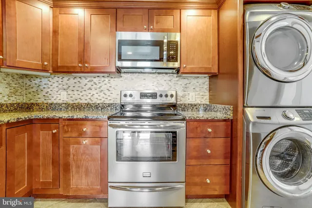 $3,100 | 6301 Stevenson Avenue, Unit 1516, Alexandria, VA 22304