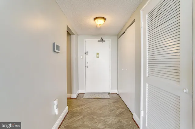 $3,100 | 6301 Stevenson Avenue, Unit 1516, Alexandria, VA 22304