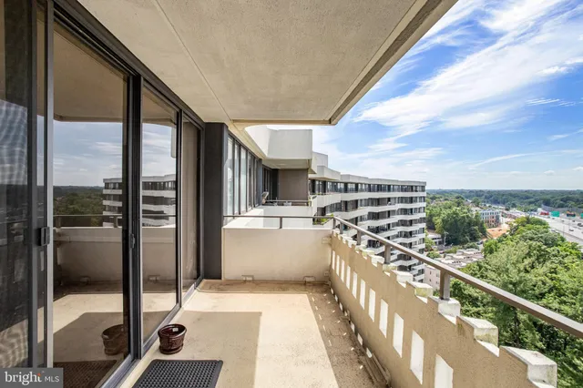 $3,100 | 6301 Stevenson Avenue, Unit 1516, Alexandria, VA 22304