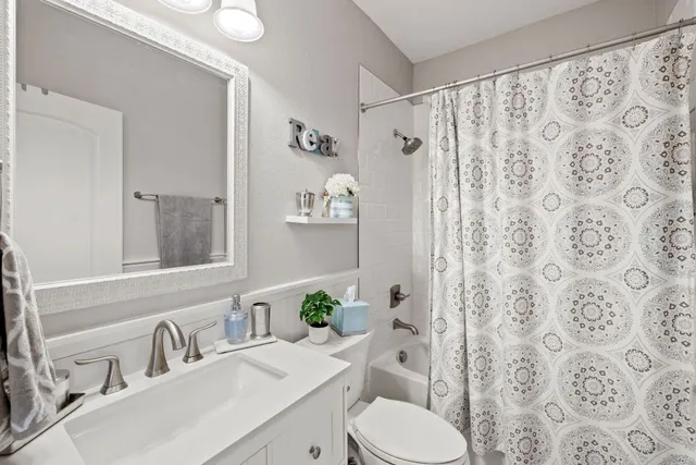 a view of a living room