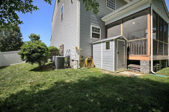 8201 Ruddock Place Hayes, VA 23072 - Photo 33 of 40