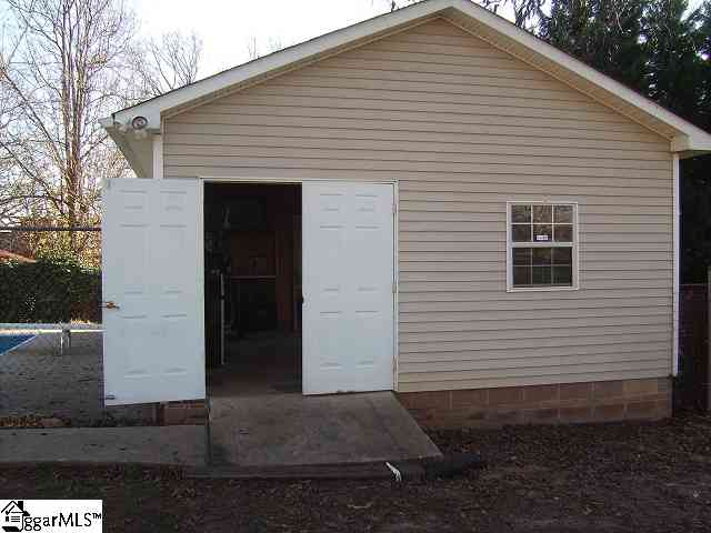111 Timbrooke Way Easley, SC 29642 - Photo 18 of 23 Gallery Image 18
