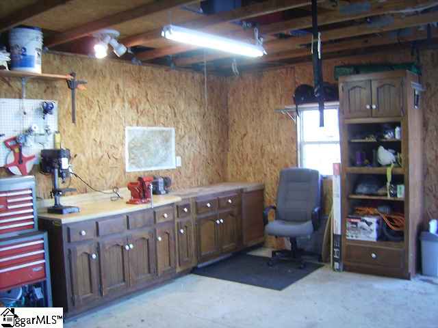 111 Timbrooke Way Easley, SC 29642 - Photo 20 of 23 Gallery Image 20