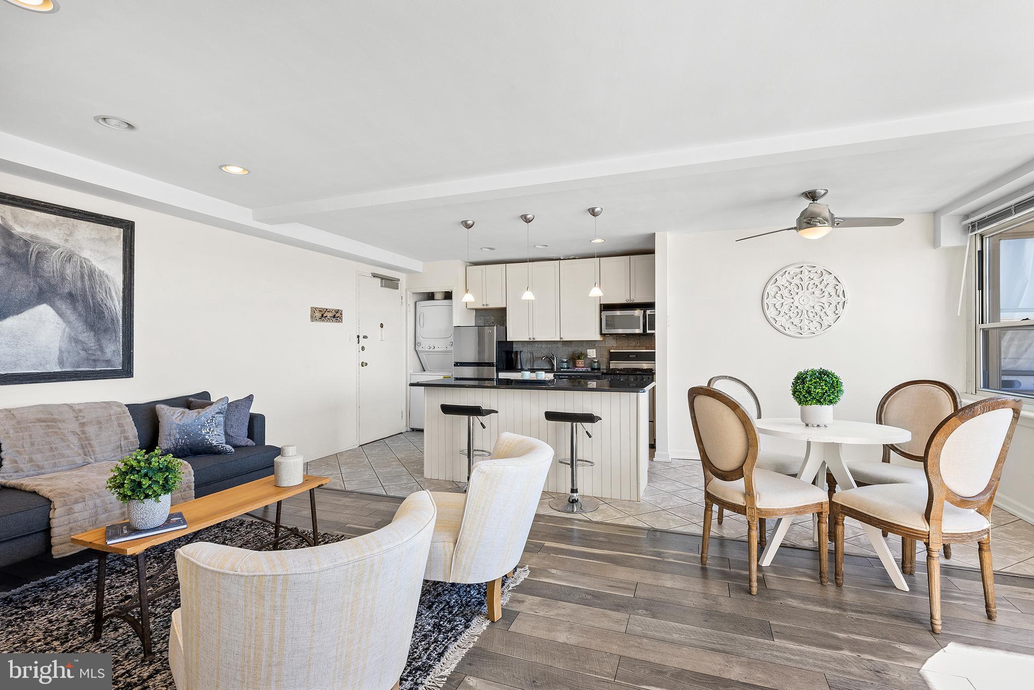 1806 Rittenhouse Square, Unit 2104 Philadelphia, PA 19103 - Photo 13 of 25