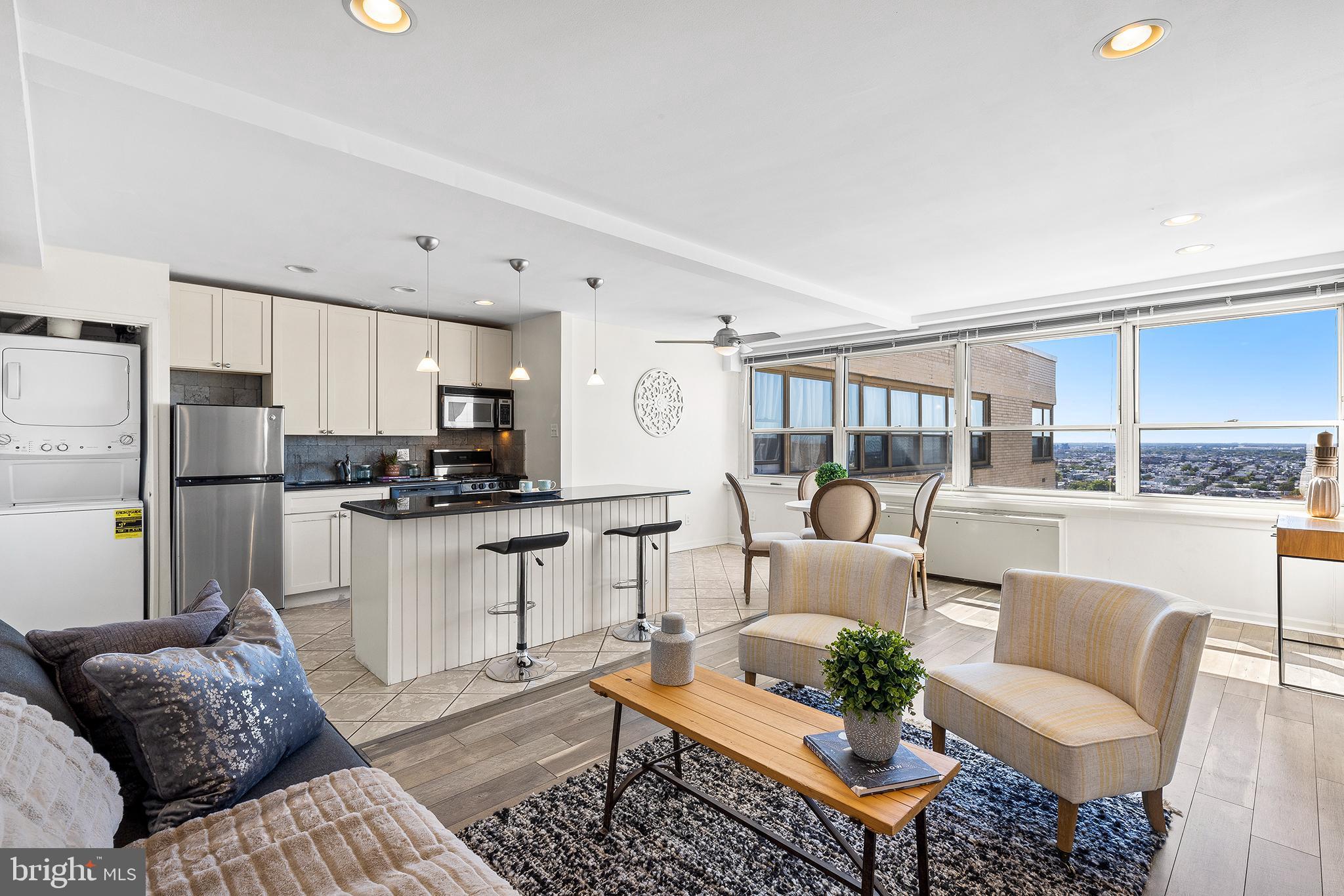 1806 Rittenhouse Square, Unit 2104 Philadelphia, PA 19103 - Photo 14 of 25